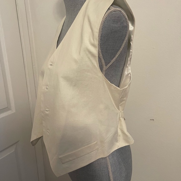 Cream Button-Up Vest - Picture 3 of 16